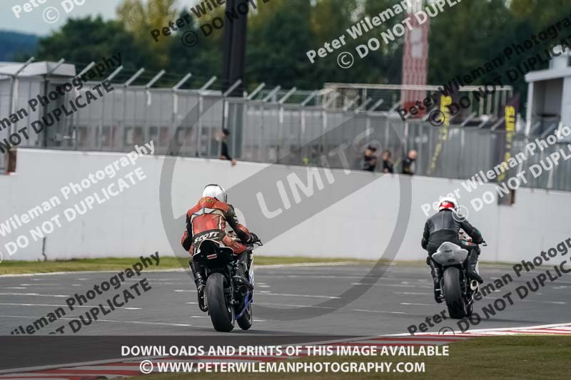 donington no limits trackday;donington park photographs;donington trackday photographs;no limits trackdays;peter wileman photography;trackday digital images;trackday photos